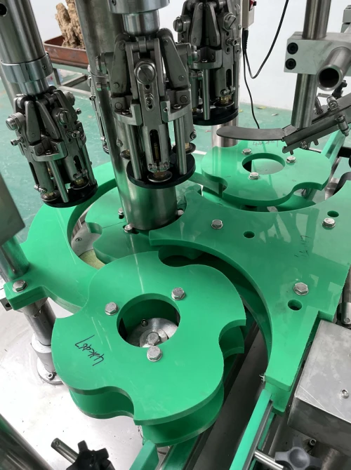 4 Heads Bottle Capping Machine