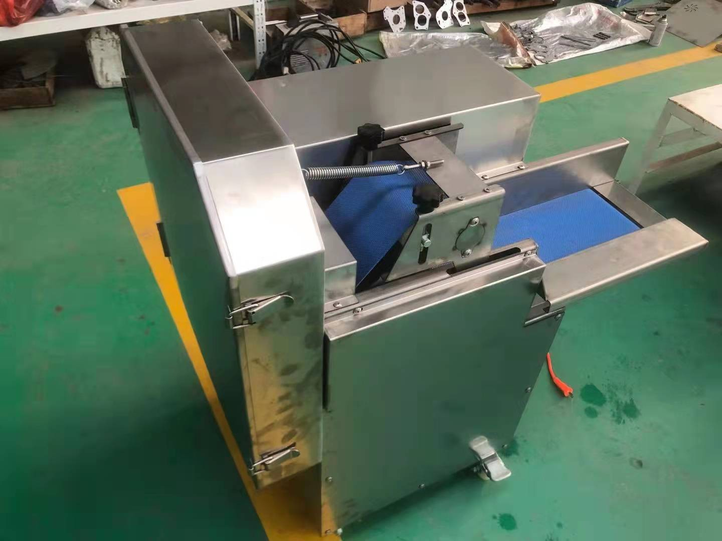 vegetable slicing machine (1)